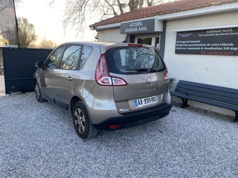 RENAULT SCÉNIC III 2010