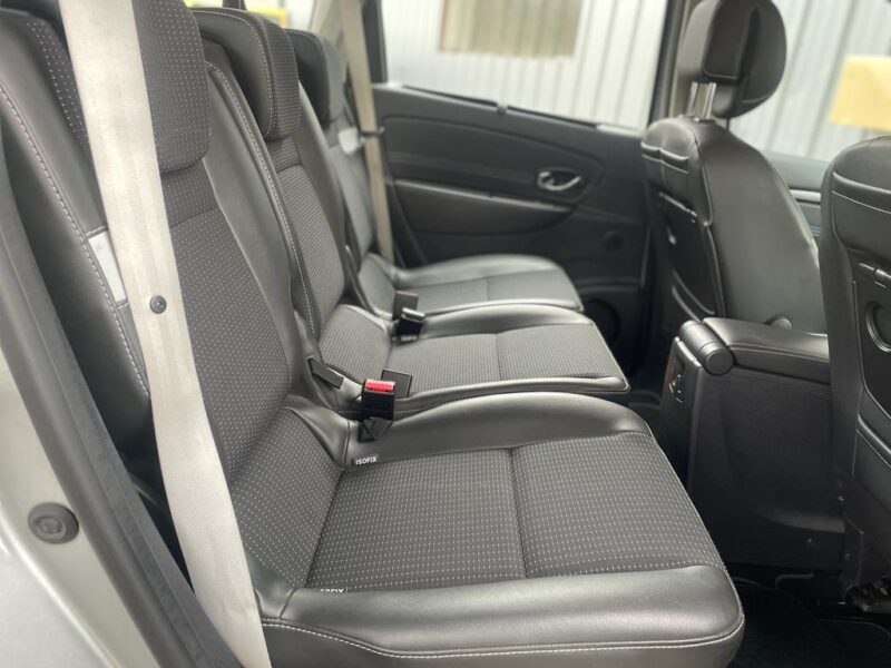 RENAULT SCÉNIC III 2012