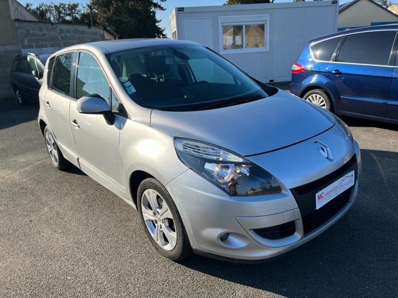 RENAULT SCÉNIC III 2010