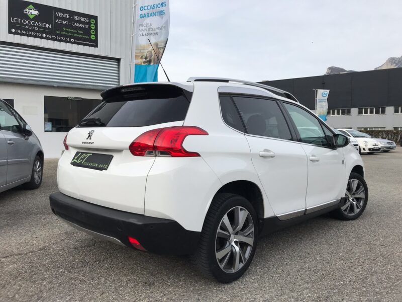 PEUGEOT 2008 - 1.2 PURETECH 110cv S&S CROSSWAY - GARANTIE 6 MOIS