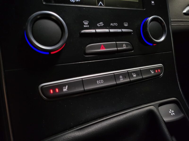 RENAULT GRAND SCÉNIC IV 1.7 dCi 120 cv BLACK EDITION 7 PLACEBOSE / CAMERA / CARPLAY