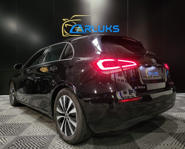 MERCEDES CLASSE A 180 d 116 cv 7G-DCT BUSINESS LINE ANGLES MORT / PARK ASSYST / CAMERA