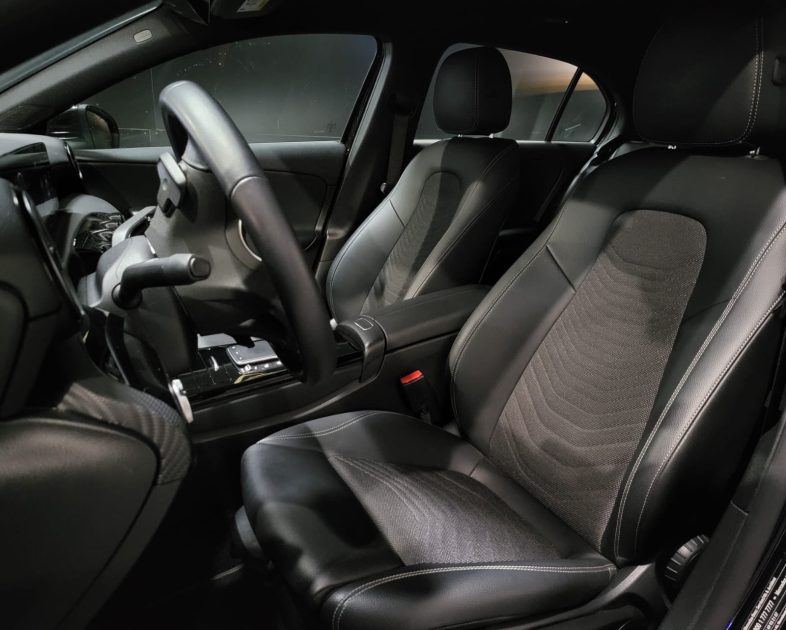 MERCEDES CLASSE A 180 d 116 cv 7G-DCT BUSINESS LINE ANGLES MORT / PARK ASSYST / CAMERA