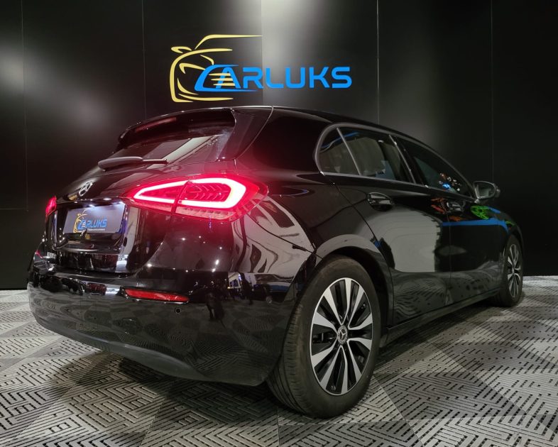 MERCEDES CLASSE A 180 d 116 cv 7G-DCT BUSINESS LINE ANGLES MORT / PARK ASSYST / CAMERA