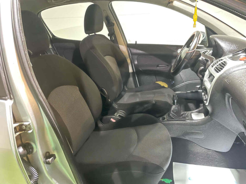 PEUGEOT 206 2002 1.4 HDi 68cv