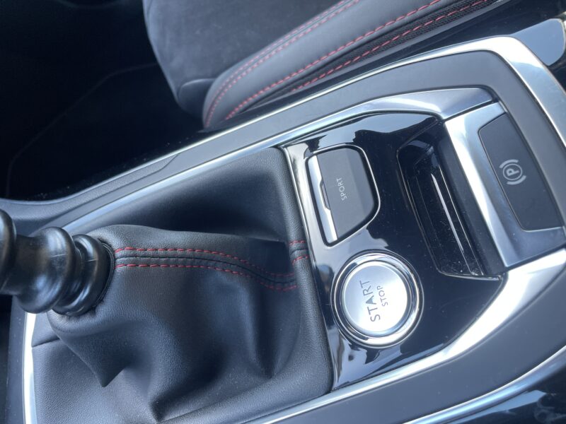 PEUGEOT 308 II 1.6 GT 205 cv Garantie 12 mois