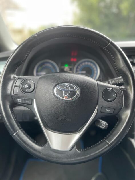 TOYOTA AURIS 2013