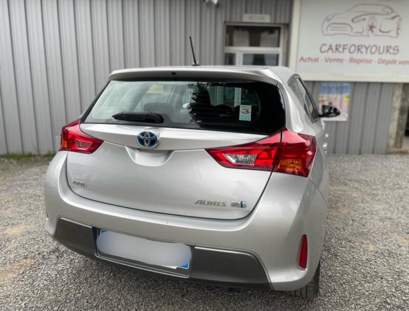 TOYOTA AURIS 2013