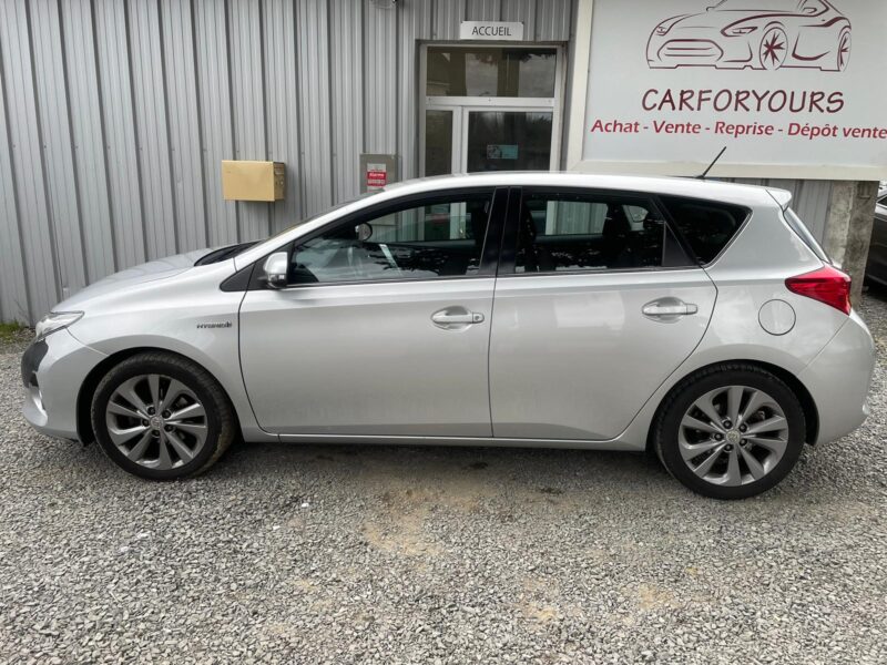 TOYOTA AURIS 2013