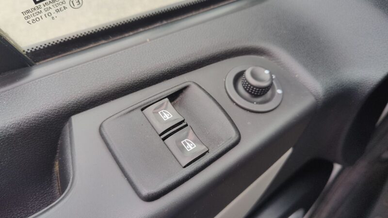 RENAULT TRAFIC III 1.6 dCi 90 cv CONFORT L1H1