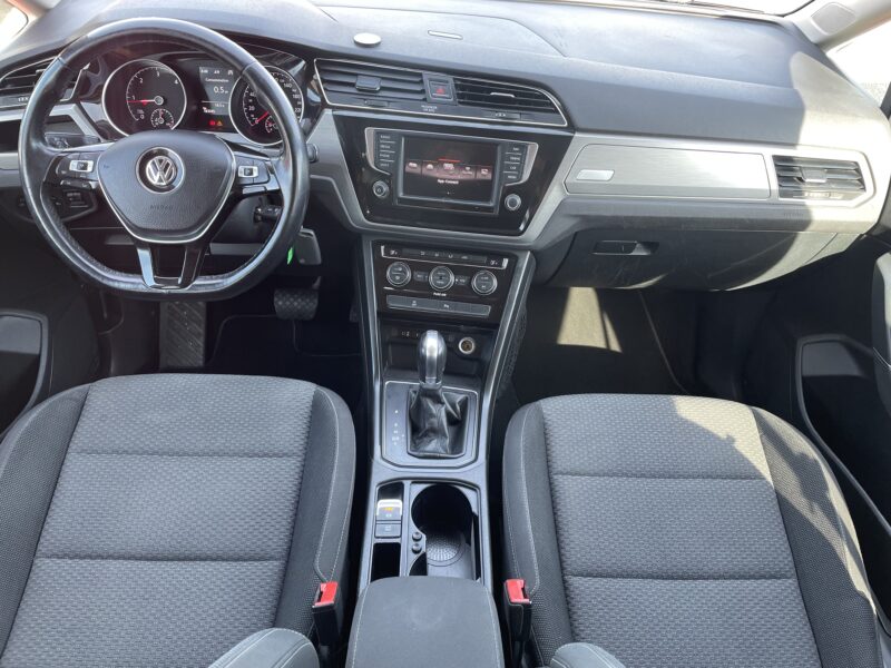 VOLKSWAGEN TOURAN 2016