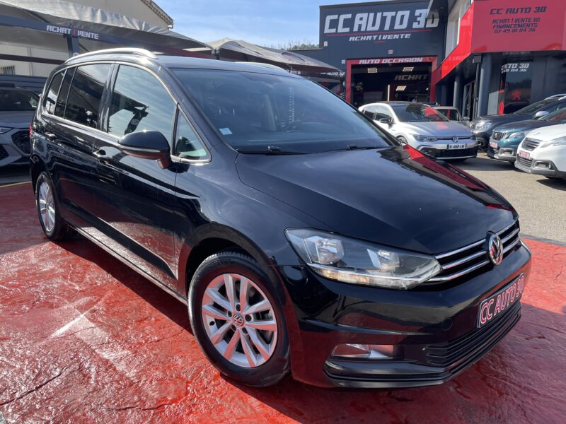 VOLKSWAGEN TOURAN 2016