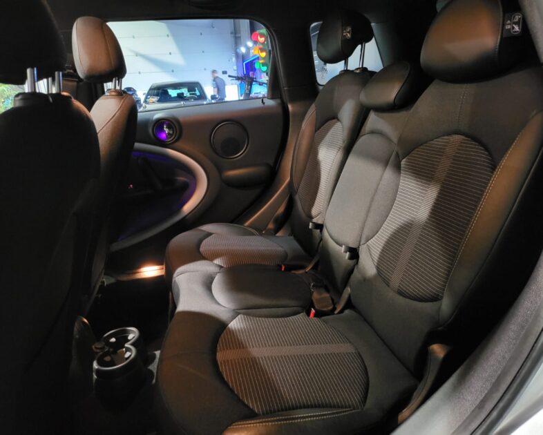 MINI COUNTRYMAN SD COOPER LCi 2.0 143cv PARK LANE TOIT OUVRANT / GPS / ATTELAGE 