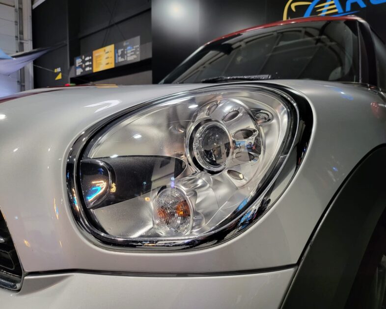 MINI COUNTRYMAN SD COOPER LCi 2.0 143cv PARK LANE TOIT OUVRANT / GPS / ATTELAGE 