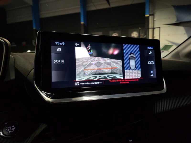 PEUGEOT 208 II 1.2 PureTech 100cv ALLURE EAT8 TOIT PANORAMIQUE / CARPLAY / I-COCKPIT