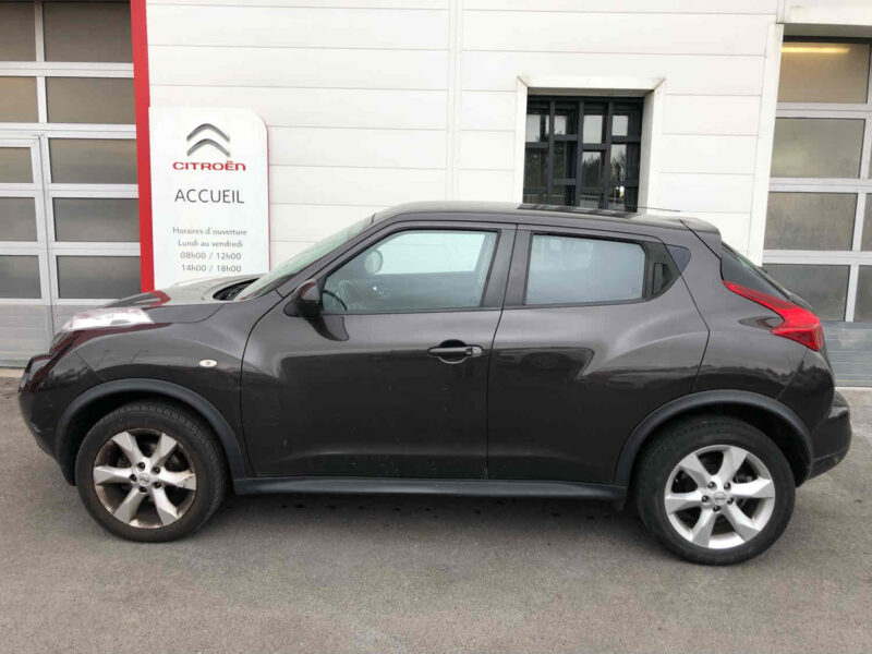 NISSAN JUKE 2012