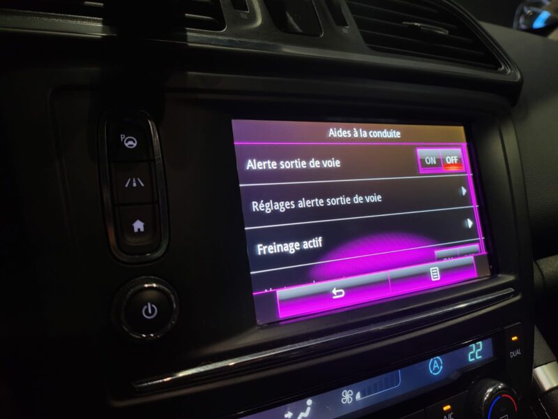 RENAULT KADJAR 1.2 TCE 130 CV INTENS CAMERA / SIEGES CHAUFFANT / TOIT PANO