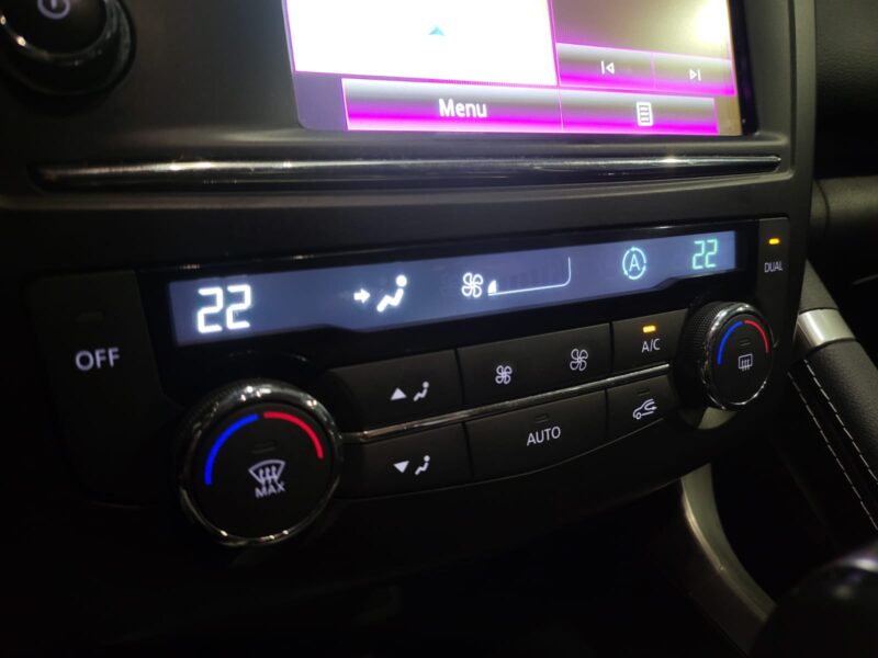 RENAULT KADJAR 1.2 TCE 130 CV INTENS CAMERA / SIEGES CHAUFFANT / TOIT PANO