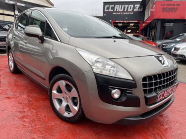 PEUGEOT 3008 2011