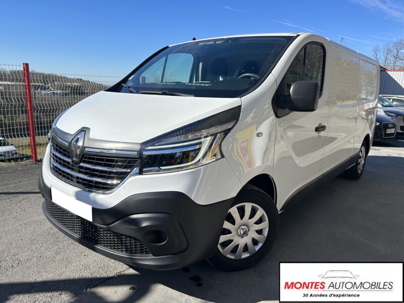 RENAULT TRAFIC  2020