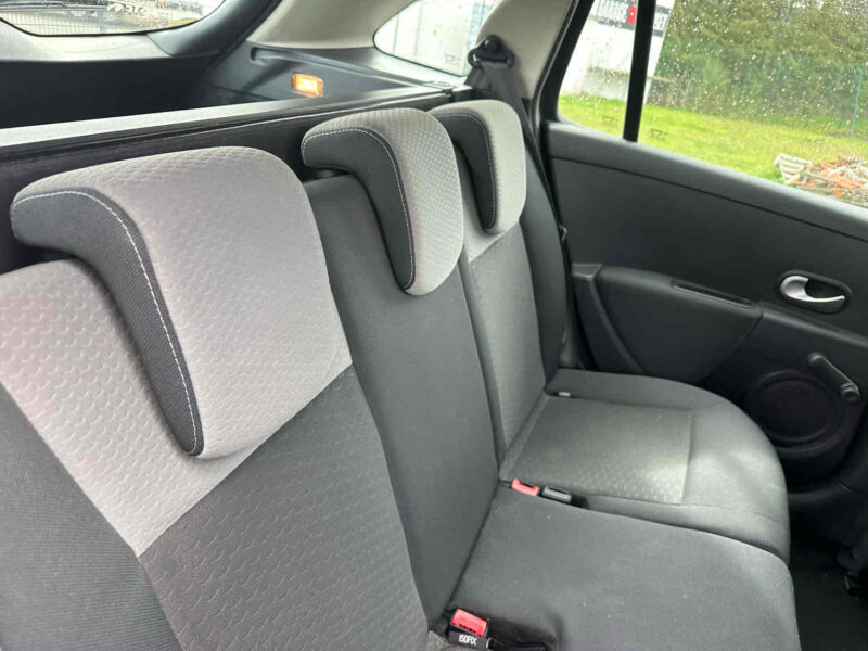 RENAULT CLIO III Grandtour 2009