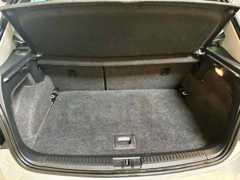 VOLKSWAGEN POLO V 2010