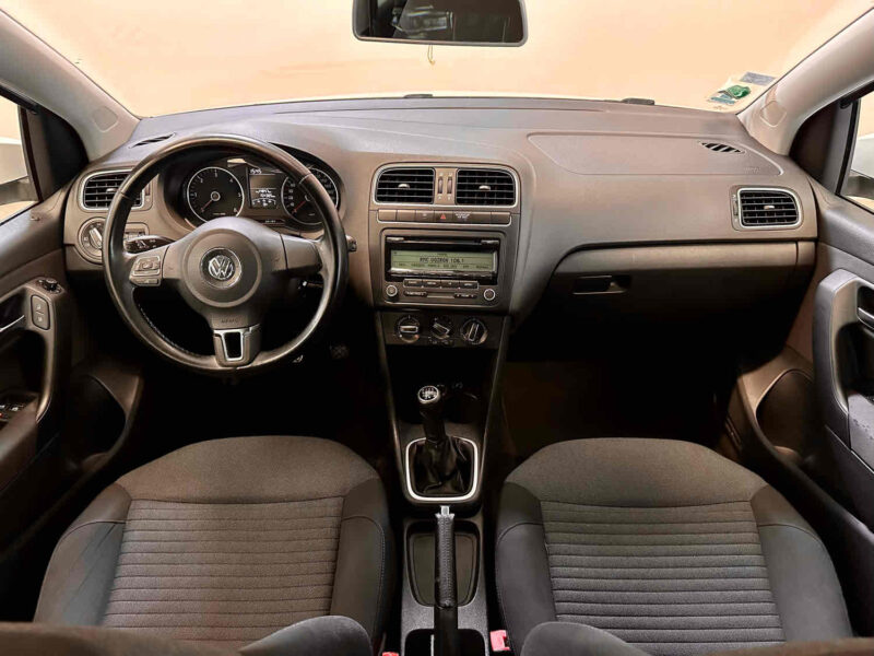VOLKSWAGEN POLO V 2010
