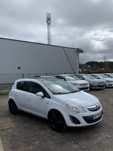 OPEL CORSA D 2011