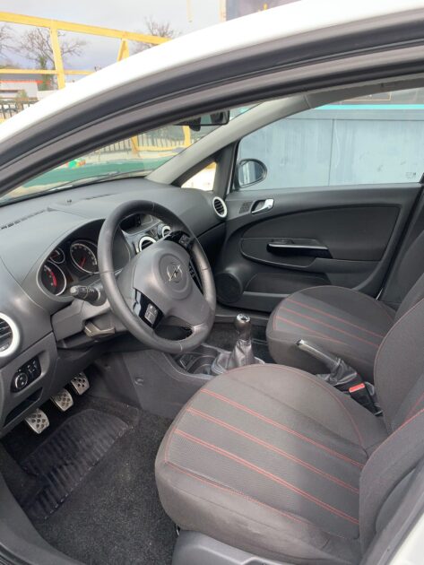 OPEL CORSA D 2011