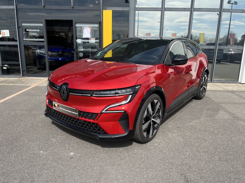 RENAULT MEGANE V  2022