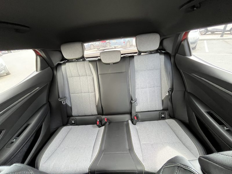 RENAULT MEGANE V  2022