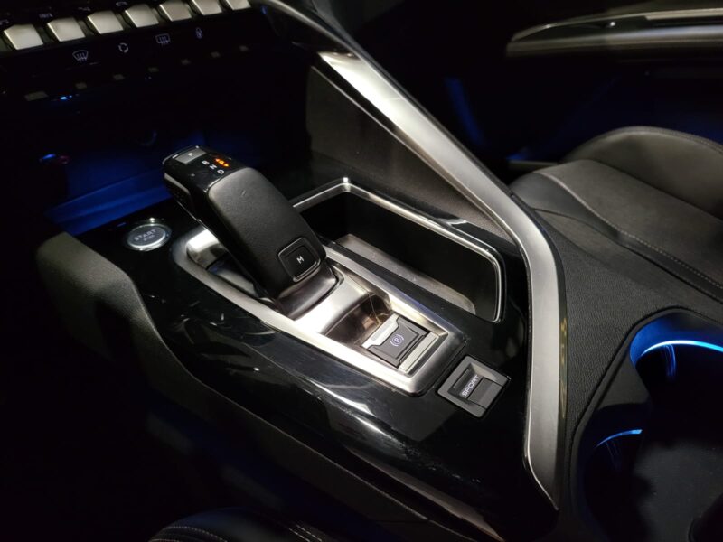 PEUGEOT 3008 GT LINE 1.6 THP 165CH EAT6