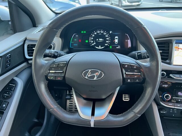 HYUNDAI IONIQ 1,6 HYBRID EXECUTIVE 2016