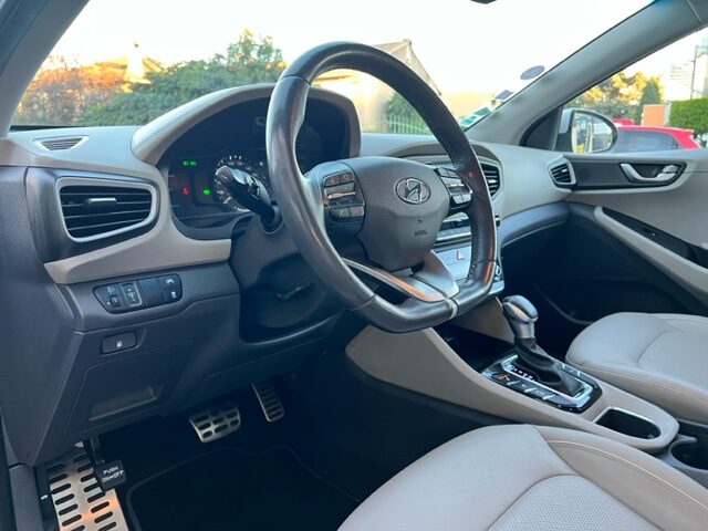 HYUNDAI IONIQ 1,6 HYBRID EXECUTIVE 2016