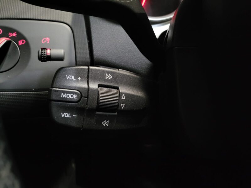 SEAT IBIZA IV 1.6 i 105cv SPORT PACK AERO