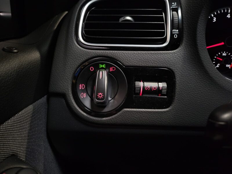 VOLKSWAGEN POLO GTI 1.4 180CH SUIVI VW