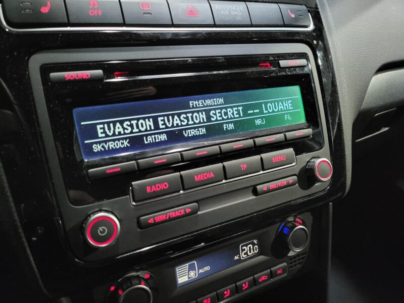 VOLKSWAGEN POLO GTI 1.4 180CH SUIVI VW