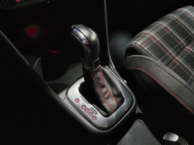 VOLKSWAGEN POLO GTI 1.4 180CH SUIVI VW