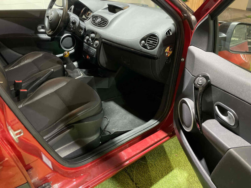 RENAULT CLIO III 2011 1.5 dCi 68cv