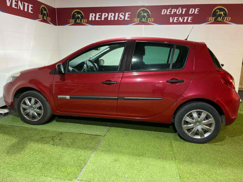 RENAULT CLIO III 2011 1.5 dCi 68cv