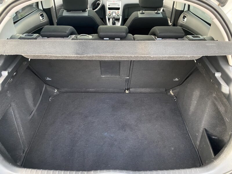 PEUGEOT 308 1.6 HDI 92 Cv 1ERE MAIN / 88 800 Kms CRIT AIR 2 - Garantie1an