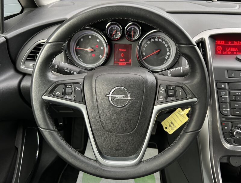 OPEL ASTRA J IV 1.7 CDTI 110 Cv 1ERE MAIN / 50 900 Kms ORIGINE FRANCE COSMO PACK - Garantie1an