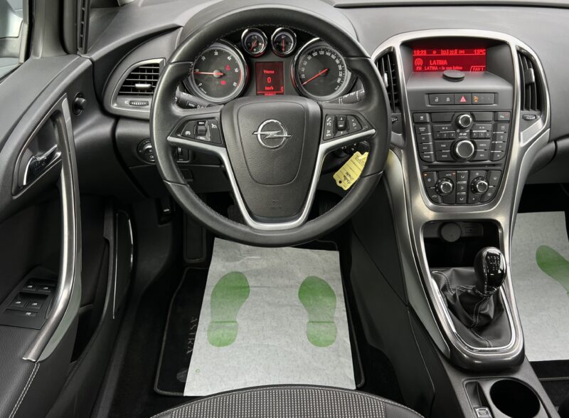 OPEL ASTRA J IV 1.7 CDTI 110 Cv 1ERE MAIN / 50 900 Kms ORIGINE FRANCE COSMO PACK - Garantie1an