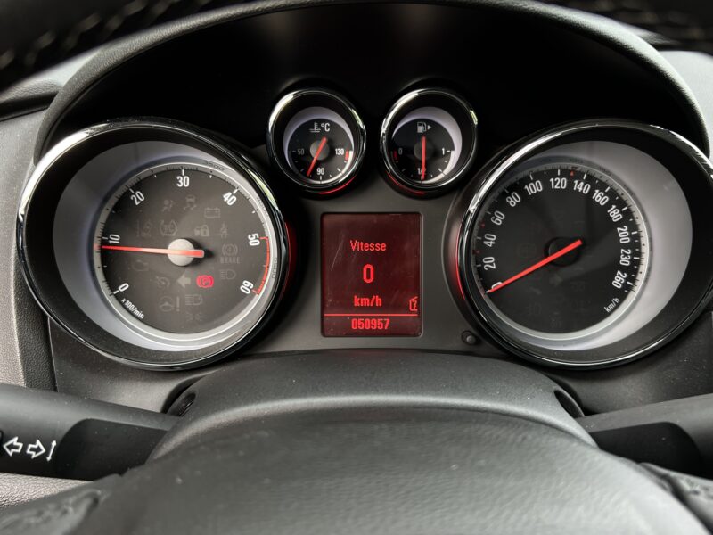 OPEL ASTRA J IV 1.7 CDTI 110 Cv 1ERE MAIN / 50 900 Kms ORIGINE FRANCE COSMO PACK - Garantie1an