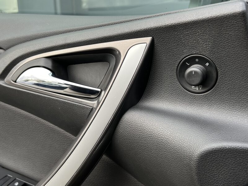 OPEL ASTRA J IV 1.7 CDTI 110 Cv 1ERE MAIN / 50 900 Kms ORIGINE FRANCE COSMO PACK - Garantie1an