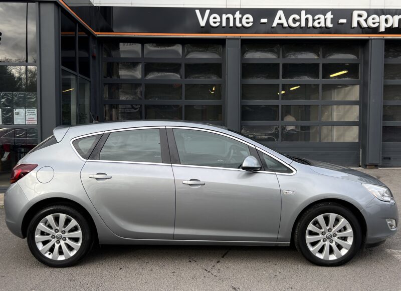 OPEL ASTRA J IV 1.7 CDTI 110 Cv 1ERE MAIN / 50 900 Kms ORIGINE FRANCE COSMO PACK - Garantie1an