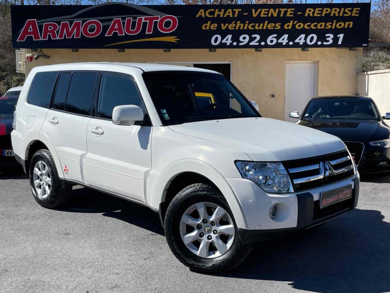 MITSUBISHI PAJERO Long 2010