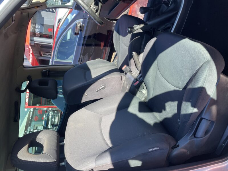 NISSAN TERRANO II 2004