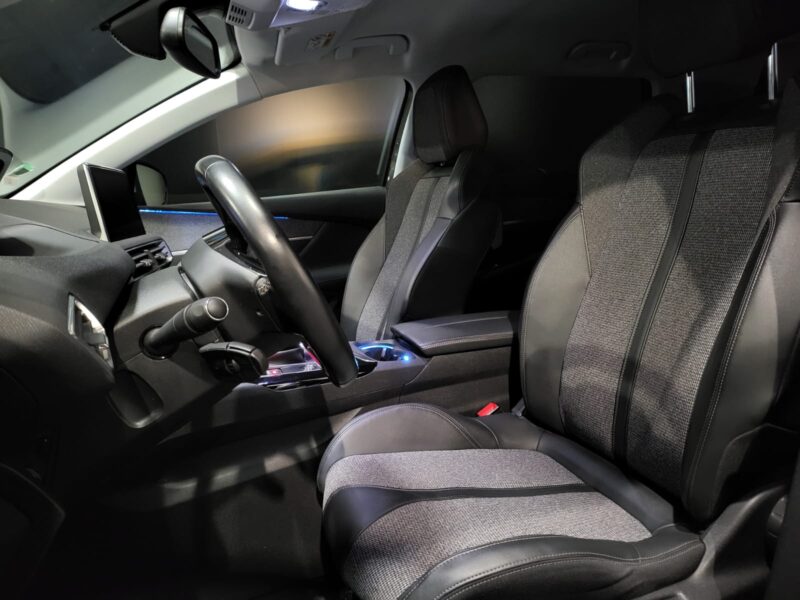 PEUGEOT 5008 II 1.5 BlueHDi 130cv PACK ALLURE 7 PLACES BVM6 KEYLESS