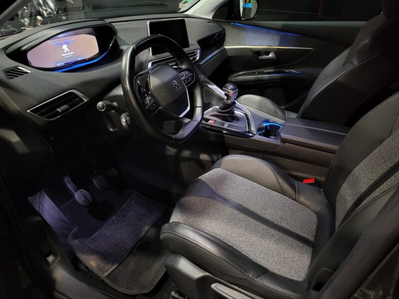 PEUGEOT 5008 II 1.5 BlueHDi 130cv PACK ALLURE 7 PLACES BVM6 KEYLESS